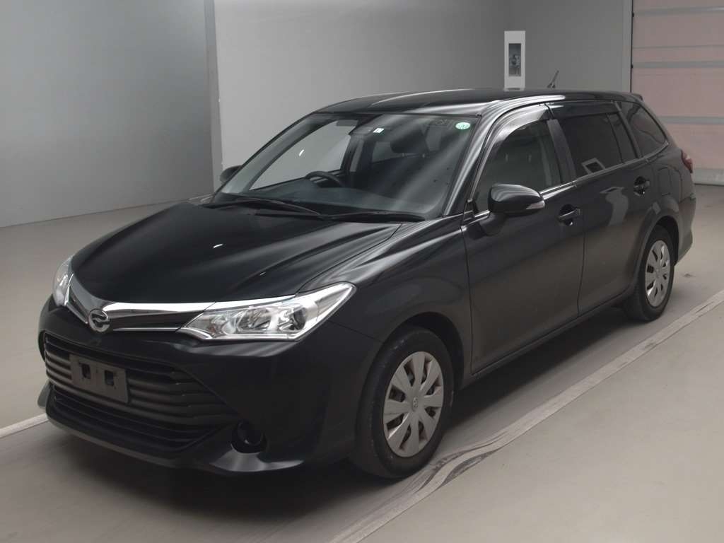 Toyota corolla fielder 2017
