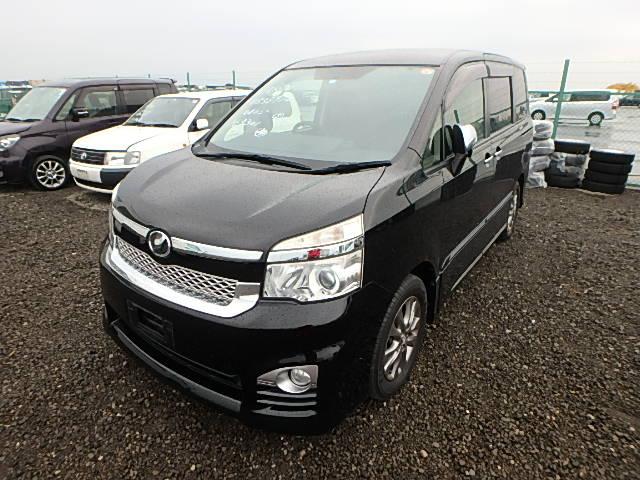 Toyota voxy zrr70