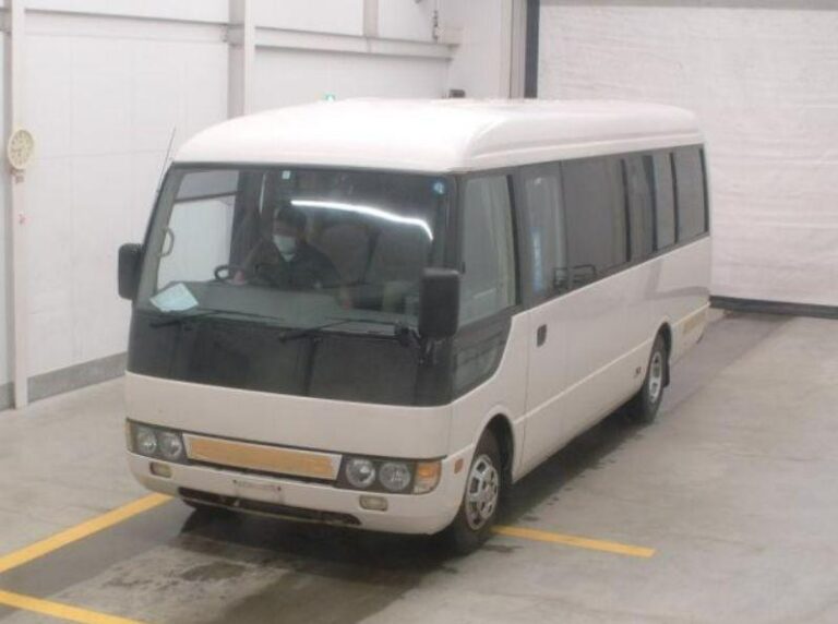 Mitsubishi Rosa 2004/05