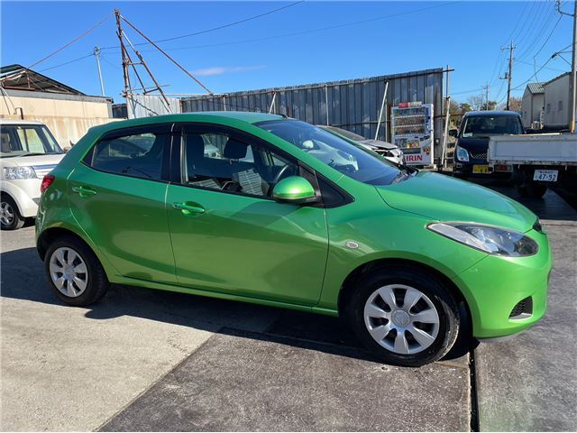 Mazda Demio 130013C Multi-Black Interior 5-Door 4-Speed ​​Automatic Transmission 2W