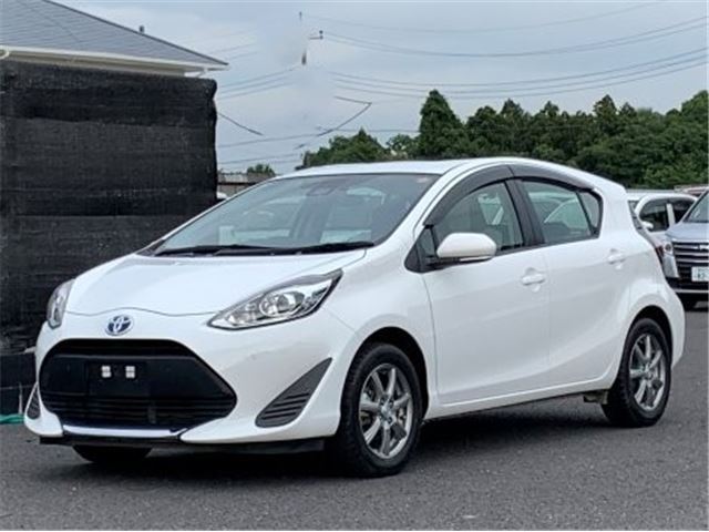 Toyota Aqua L