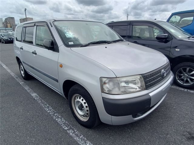 Toyota Probox Wagon F