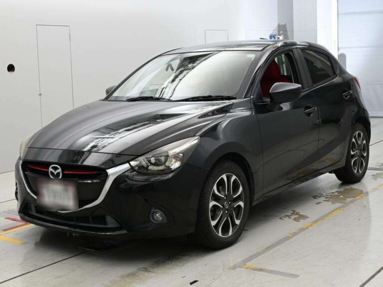 Mazda Demio XD Mid-Century