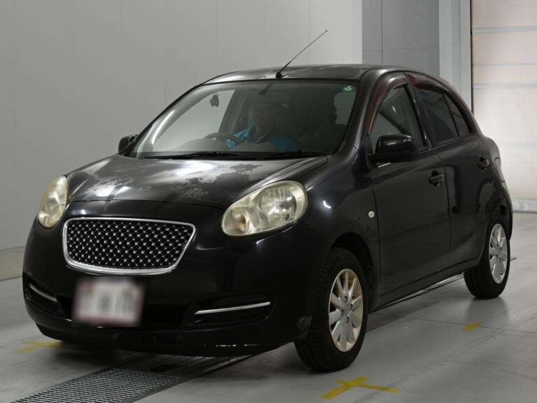 Nissan March Bolero