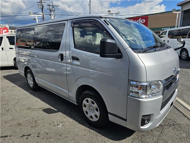 Toyota Hiace Van Long DX GL Package – Genuine Navigation System – All-around Monitor – BETC – Front and Rear Dashcams