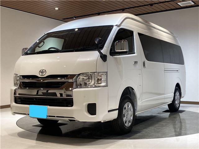 Toyota Hiace Grand Cabin
