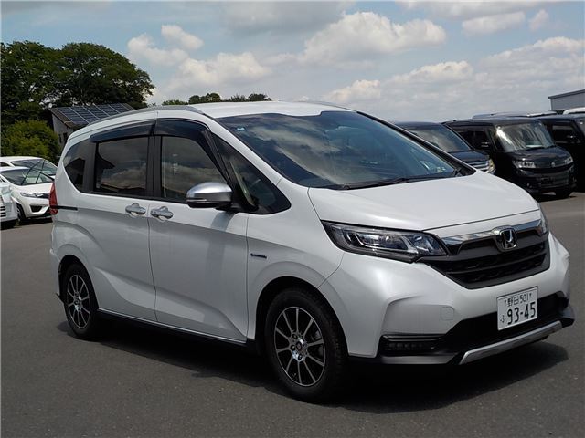 Honda Freed Hybrid Crosstar Honda Sensing – Genuine Navigation System – Full Seg TV
