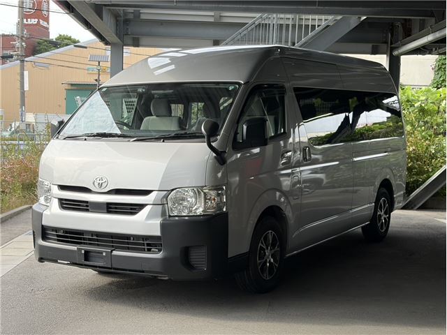 Toyota Hiace Commuter Super Long GL