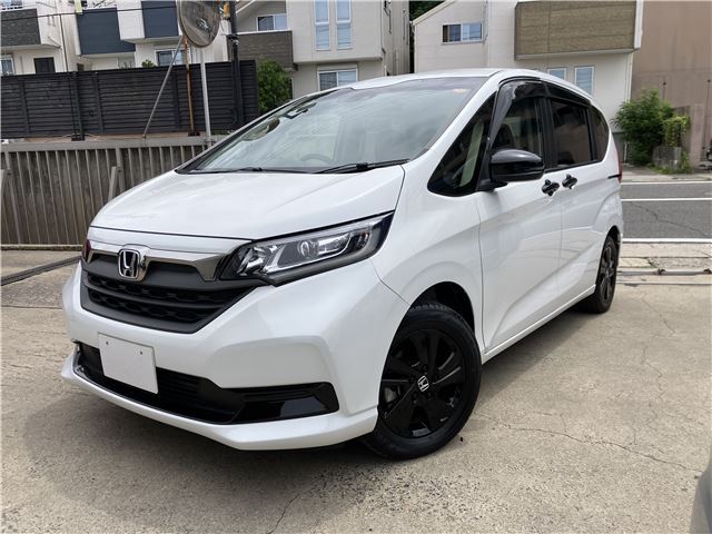 Honda Freed Hybrid G Black Style 6-seater