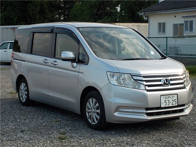 Honda Stepwgn 5D G E Selection Genuine Navigation Full Seg TV