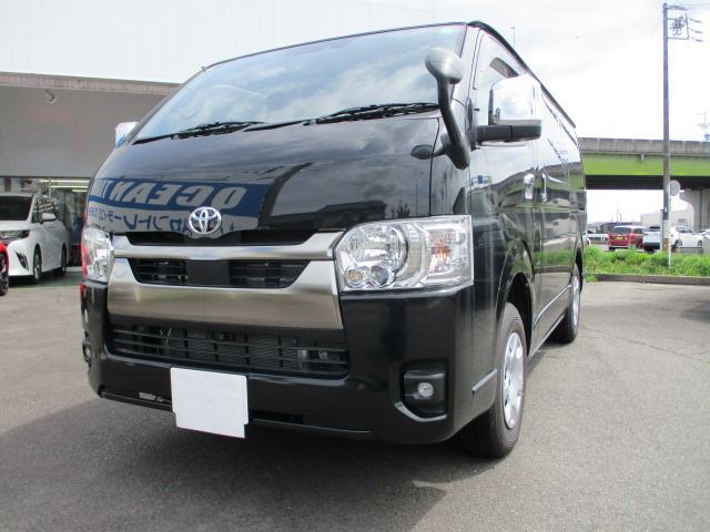 Toyota Hiace Super GL Dark Prime S with genuine navigation, TV, 360-degree camera, and LED lights.