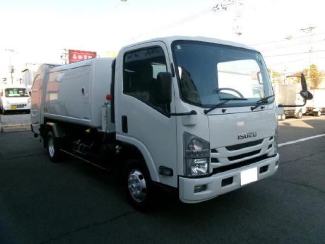 Isuzu Elf 2.65t 4WD Garbage Truck