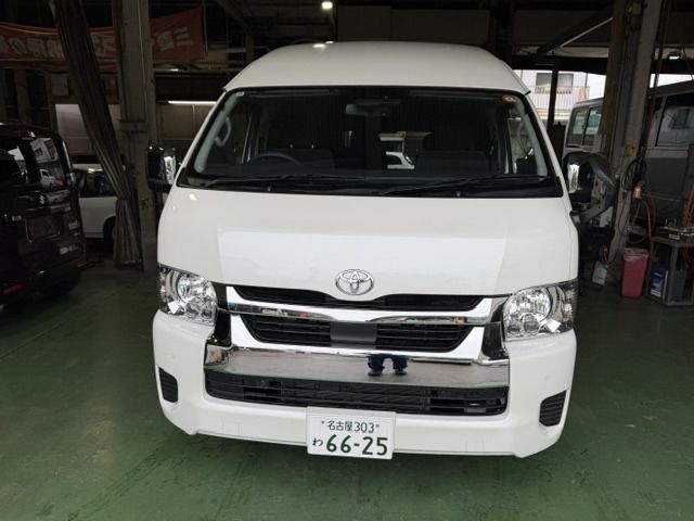 Toyota Hiace 2.7 Grand Cabin 4WD