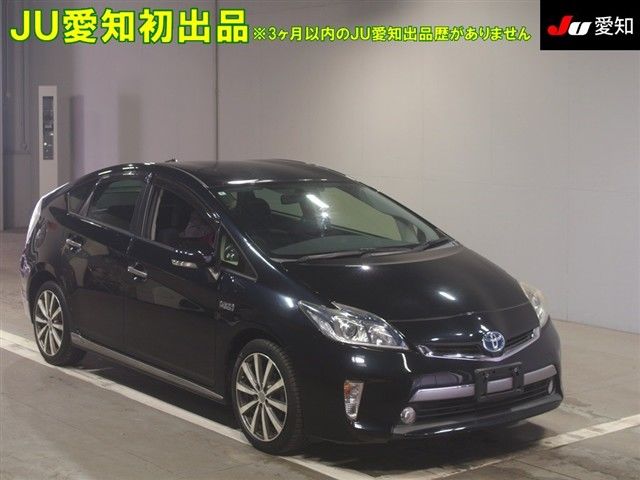 Toyota Prius PHV S