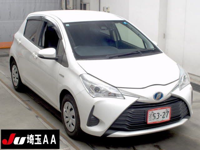 Toyota Vitz Hybrid F
