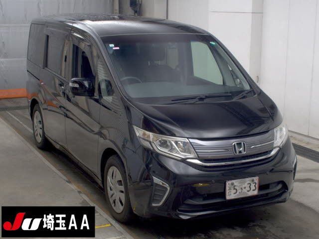 Honda Stepwgn G 8-seater