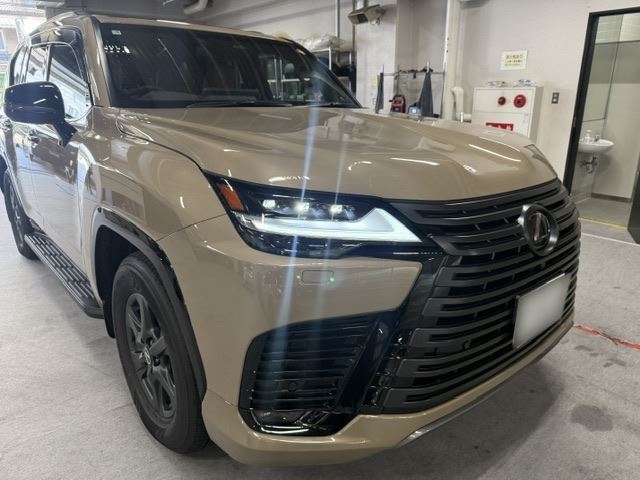 Lexus LX OVERTRAIL + 700h OVERTRAIL +