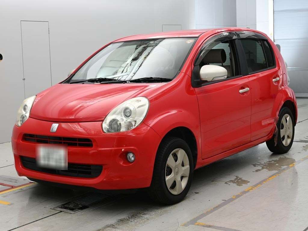 Toyota Passo Plus Hana
