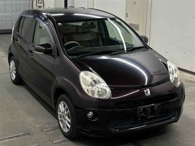 Toyota Passo Plus Hana C Package
