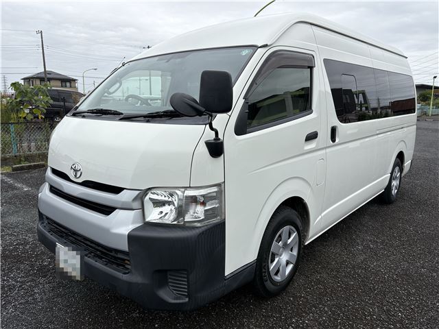 Toyota Hiace Commuter GL