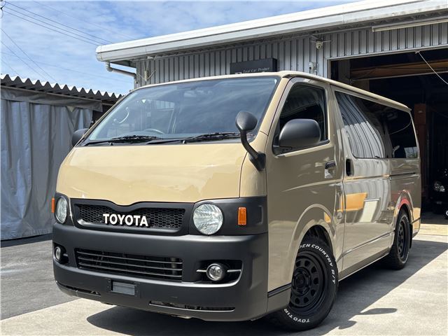Toyota Hiace V Super GL 4WD / Full Paint Job / Diesel 4WD / Round Headlight Kit