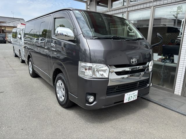 Toyota Hiace Van Long Super GL Navi