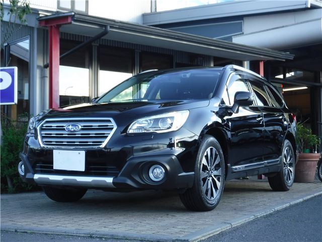 2015 Subaru Legacy Outback Limited 4WD with genuine navigation system, full-segment TV, and backup camera.