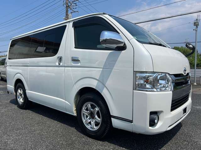 Toyota Hiace Van 3.0 Super GL Long Diesel Turbo