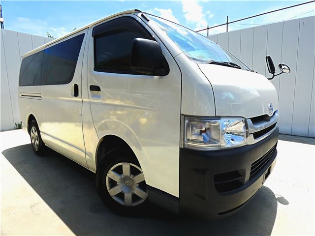 Toyota Hiace Van Long DX with Lift