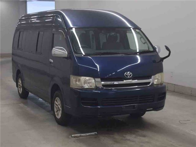 Toyota Hiace Wagon Grand Cabin  –  10-seater  –  4WD