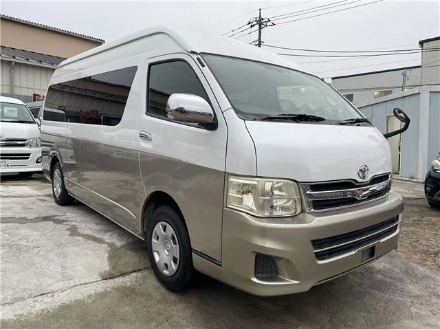 Toyota Hiace W Grand Cabin