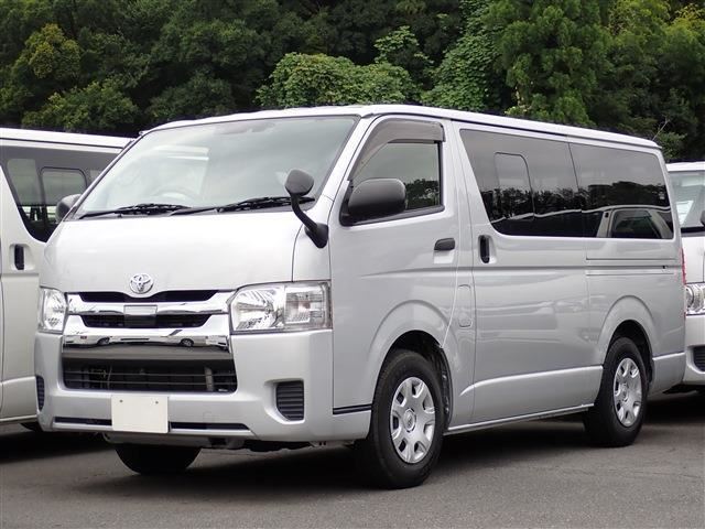 Toyota Hiace Van 2.0DX GL Package, Rear Cooler, Rear Heater, 3/6/9-seater