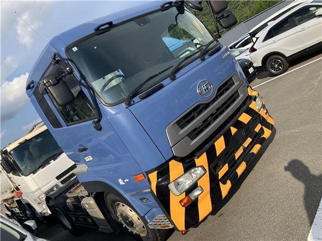 2015 Nissan Quon Tractor Head