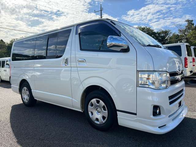 Toyota Hiace Van 3.0 Super GL Long Diesel Turbo