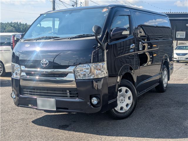 Toyota Hiace Super GL Dark Prime  – Flip-down monitor – Dual power sliding doors –