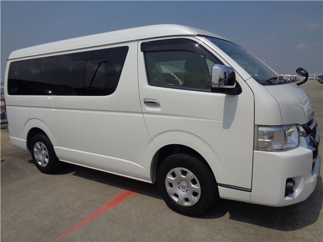 Toyota Hiace Wagon GL 4WD  – TSS –  Power sliding door  – Cleaned –