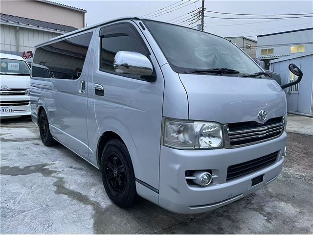Toyota Hiace Van Long Super GL 4WD