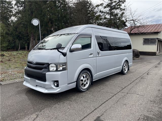 Toyota Hiace Camping
