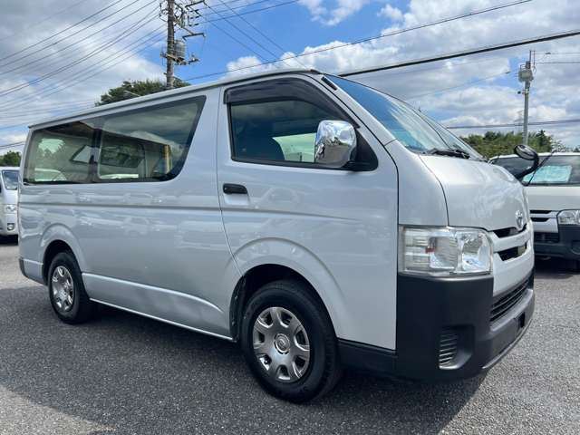 Toyota Hiace Van 2.8 DX Long Diesel Turbo