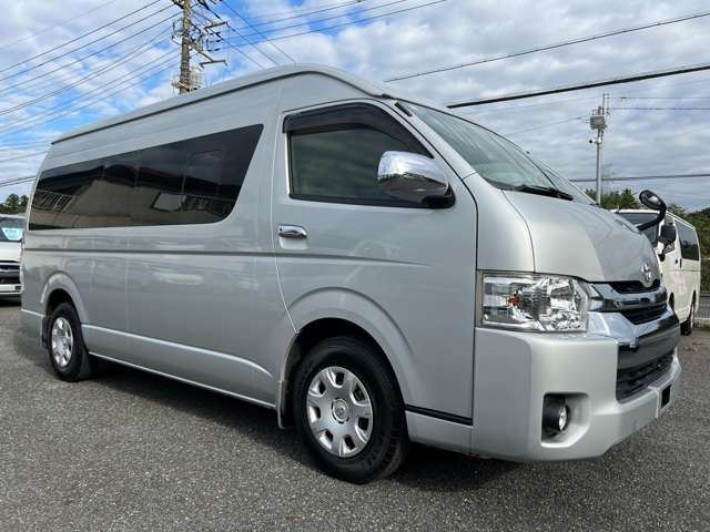 Toyota Hiace Van 2.7 DX Wide Super Long High Roof GL Package