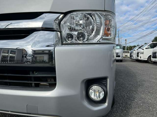 Toyota Hiace Van 2.7 DX Wide Super Long High Roof GL Package