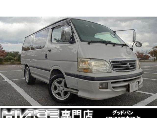 Toyota Hiace 3.0 Super Custom Semi-Mid Roof Diesel