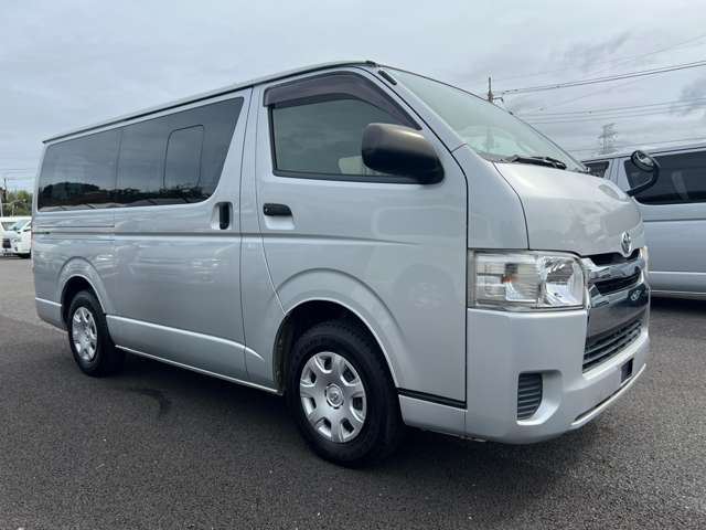 Toyota Hiace Van 2.0 DX Long GL Package Gasoline 6-seater Navigation Backup Camera