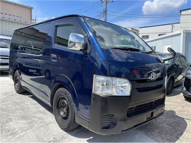 Toyota Hiace Van Long DX