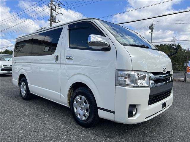 Toyota Hiace Van 3.0 Super GL Long Diesel Turbo