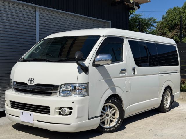 Toyota Hiace Wide Middle Roof Super GL
