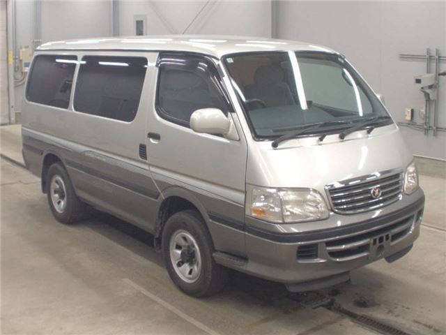 Toyota Hiace Wagon Super Custom  –  Diesel Turbo  –  4WD  –  Timing belt replaced