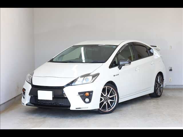 2015 Toyota Prius S Touring Selection G’s