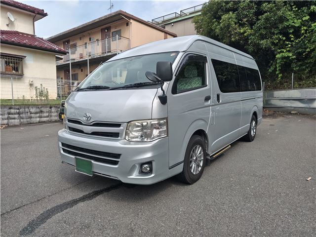 Toyota Hiace Commuter GL Hearse