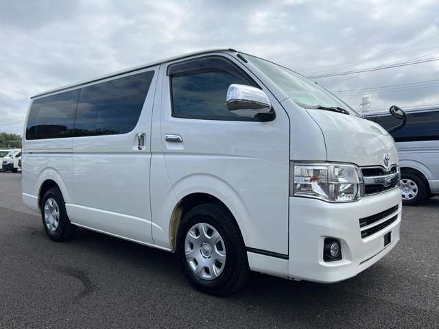 Toyota Hiace Van 3.0 Super GL Long Diesel Turbo